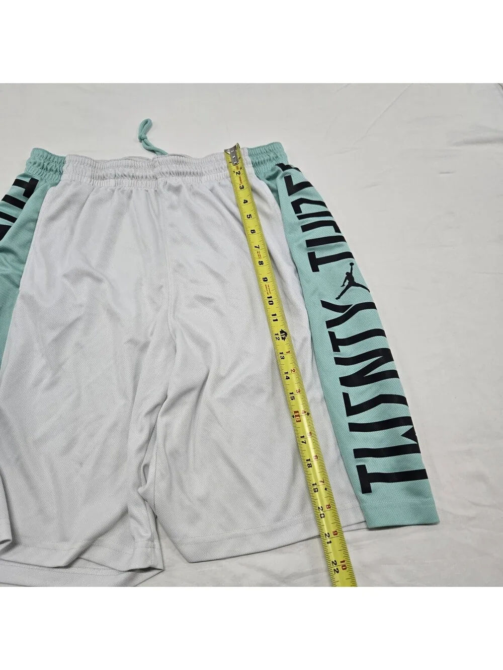 Sz XL Air Jordan Retro 11 XI Dri Fit White Emerald Basketball Shorts A08950-101